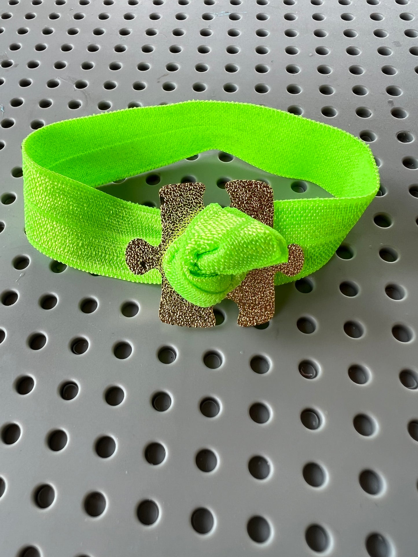 Gold Puzzle Charm with Colorful Elastic Bracelet