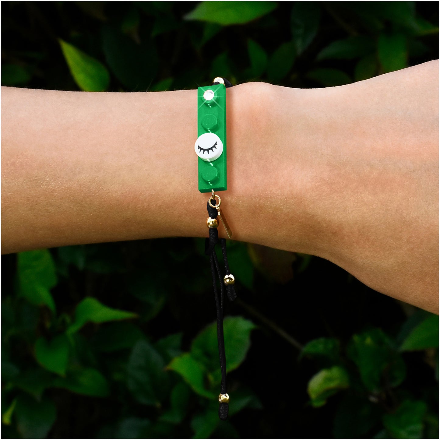 Black String Eyelashes Dot Green Brick Bracelet