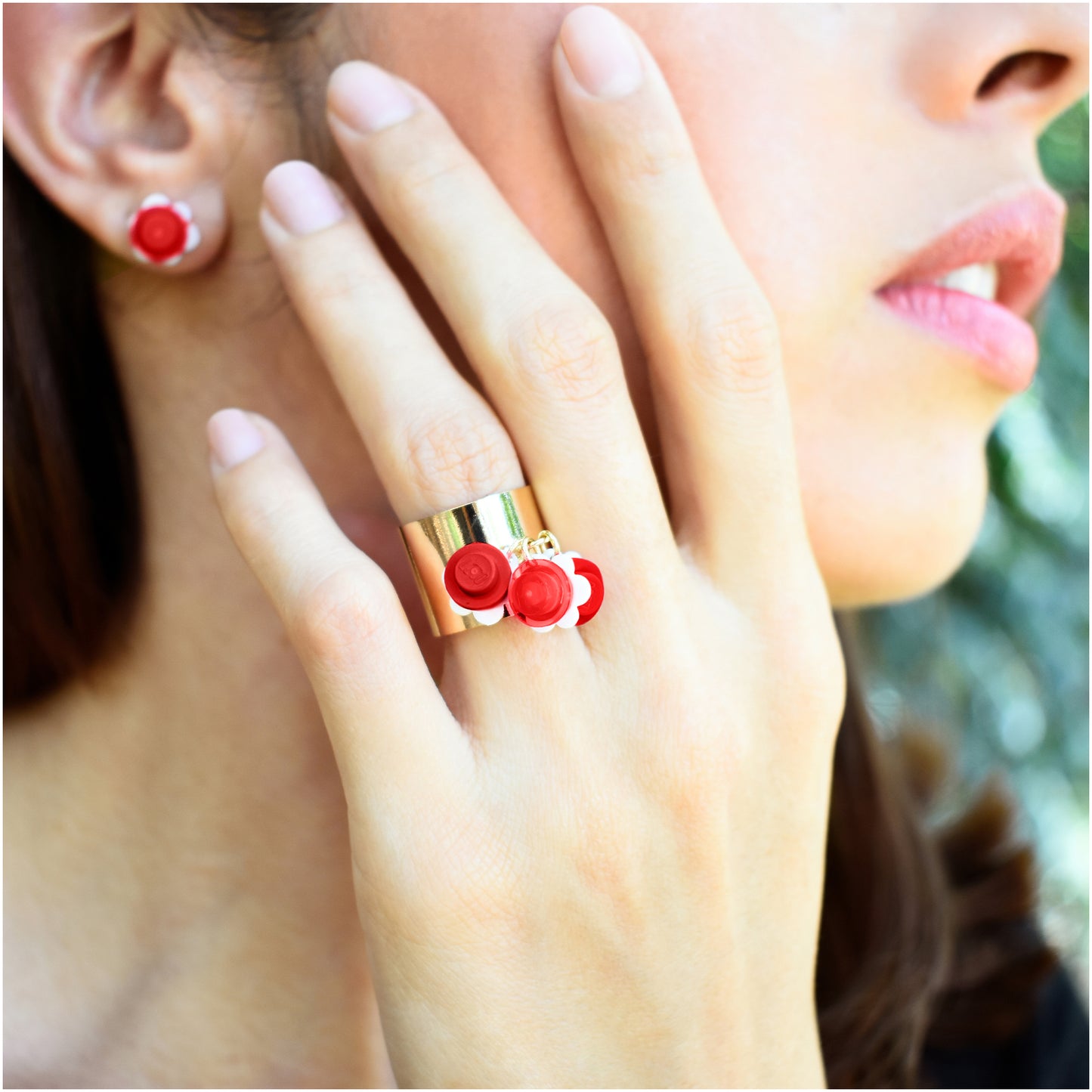 Trio Little Flowers Ring Handmade by Re-Do Bricks (Red)