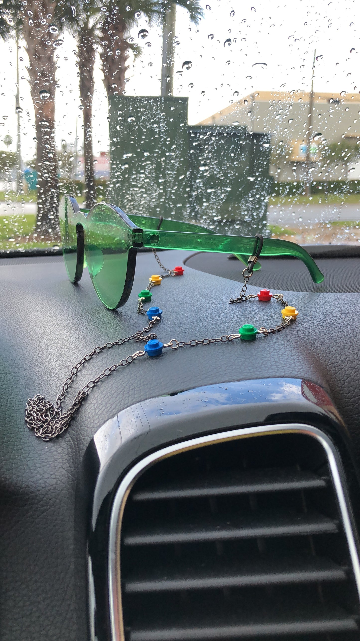 RE-DO Mask Holder Chain and Sunglasses holder